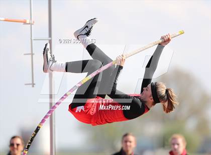 Thumbnail 3 in Logan Elm Invitational photogallery.