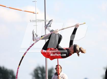 Thumbnail 3 in Logan Elm Invitational photogallery.