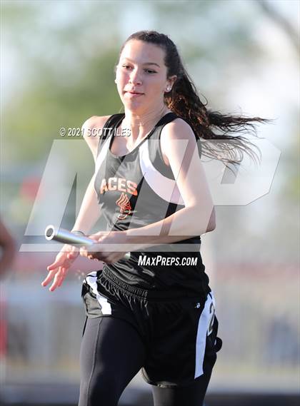 Thumbnail 3 in Logan Elm Invitational photogallery.