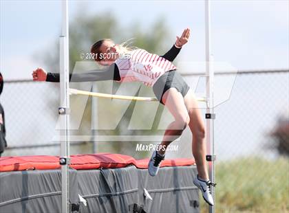 Thumbnail 2 in Logan Elm Invitational photogallery.