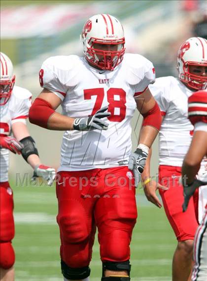 Thumbnail 3 in Katy vs. Marcus photogallery.