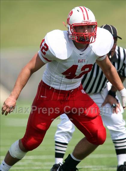 Thumbnail 3 in Katy vs. Marcus photogallery.