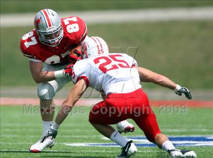 Thumbnail 2 in Katy vs. Marcus photogallery.