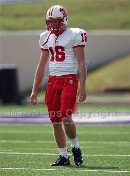 Thumbnail 2 in Katy vs. Marcus photogallery.