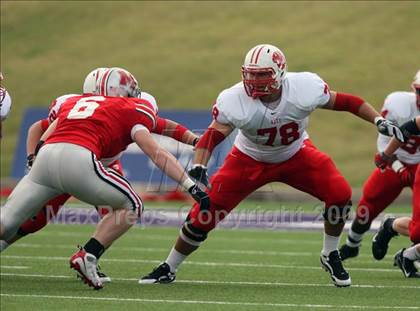 Thumbnail 2 in Katy vs. Marcus photogallery.