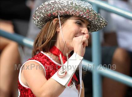 Thumbnail 2 in Katy vs. Marcus photogallery.