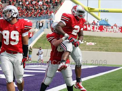 Thumbnail 3 in Katy vs. Marcus photogallery.