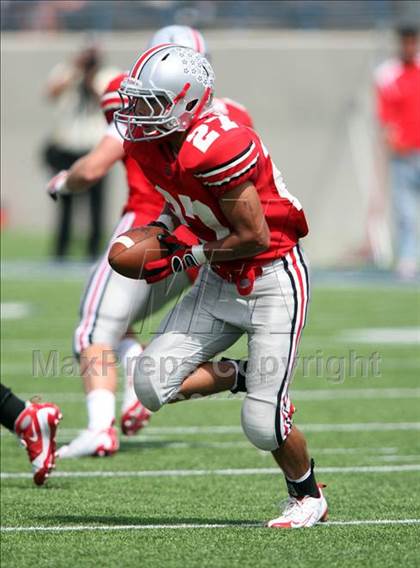 Thumbnail 1 in Katy vs. Marcus photogallery.