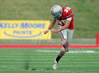 Thumbnail 2 in Katy vs. Marcus photogallery.