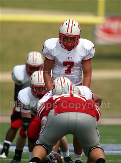 Thumbnail 2 in Katy vs. Marcus photogallery.