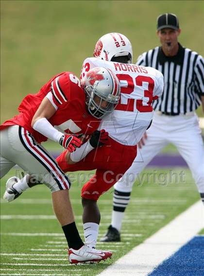 Thumbnail 2 in Katy vs. Marcus photogallery.