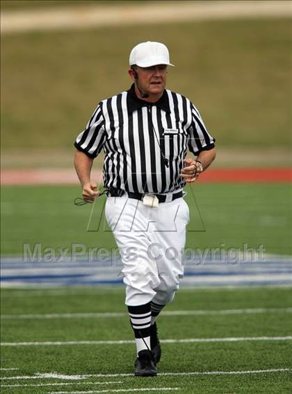 Thumbnail 2 in Katy vs. Marcus photogallery.
