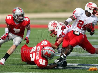 Thumbnail 2 in Katy vs. Marcus photogallery.