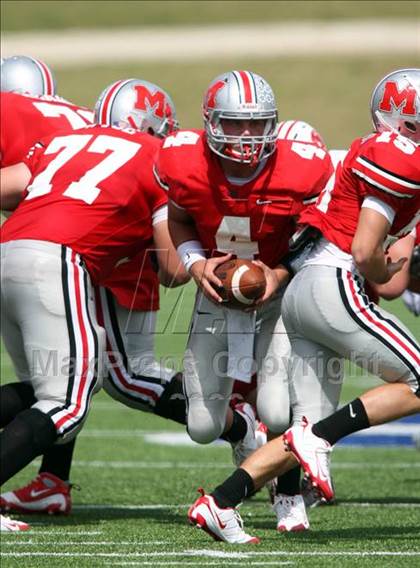 Thumbnail 2 in Katy vs. Marcus photogallery.