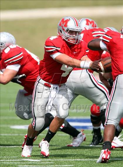 Thumbnail 1 in Katy vs. Marcus photogallery.