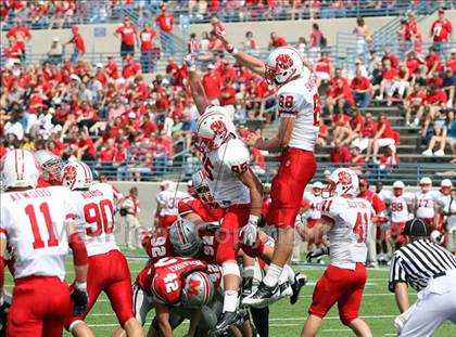 Thumbnail 2 in Katy vs. Marcus photogallery.