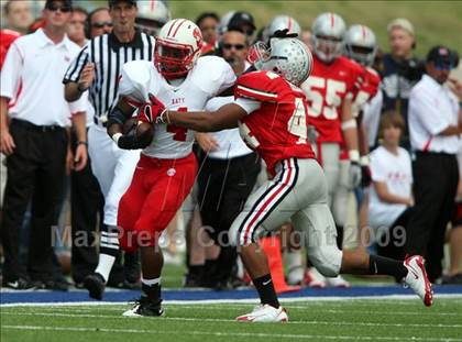 Thumbnail 1 in Katy vs. Marcus photogallery.