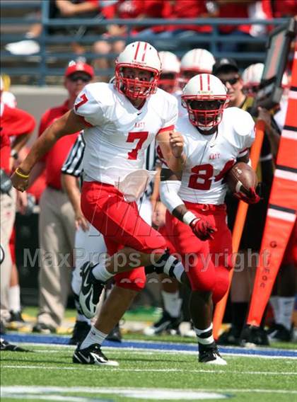 Thumbnail 1 in Katy vs. Marcus photogallery.