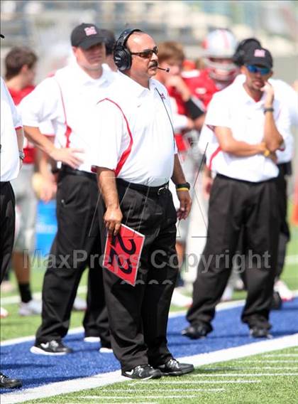 Thumbnail 3 in Katy vs. Marcus photogallery.
