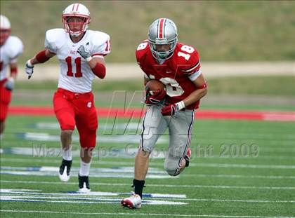 Thumbnail 3 in Katy vs. Marcus photogallery.