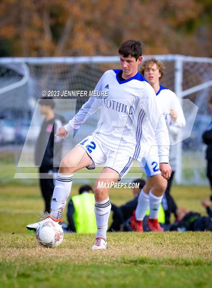 Thumbnail 1 in Foothill vs Analy photogallery.