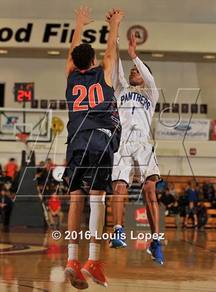 Thumbnail 2 in Diamond Ranch vs. Chaminade (CIF SS D3A Final) photogallery.