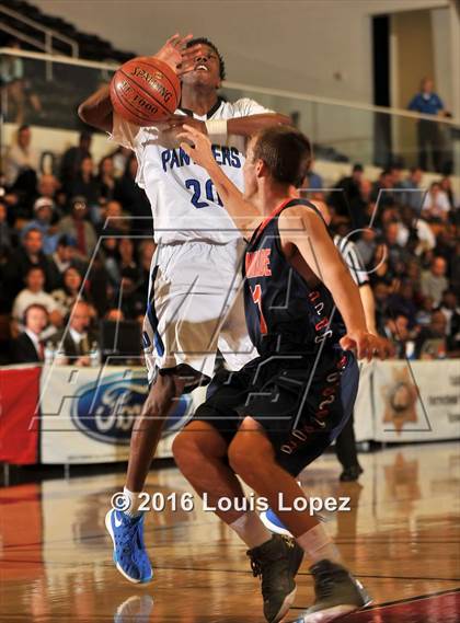 Thumbnail 1 in Diamond Ranch vs. Chaminade (CIF SS D3A Final) photogallery.