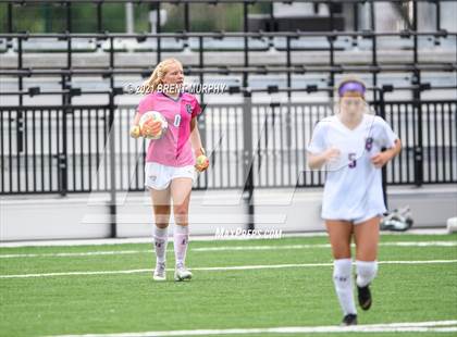 Thumbnail 1 in Evergreen vs. Holy Family (CHSAA 4A State Championship) photogallery.