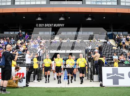 Thumbnail 1 in Evergreen vs. Holy Family (CHSAA 4A State Championship) photogallery.