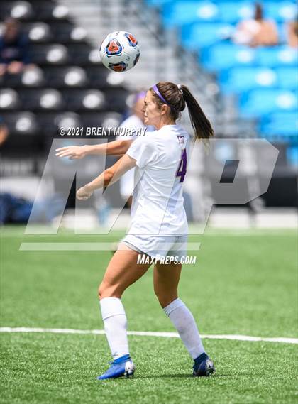 Thumbnail 2 in Evergreen vs. Holy Family (CHSAA 4A State Championship) photogallery.