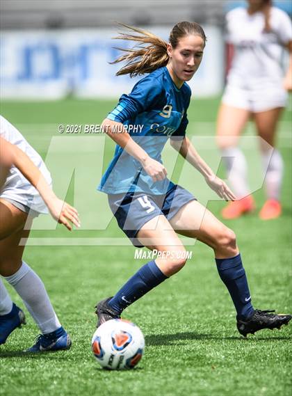 Thumbnail 1 in Evergreen vs. Holy Family (CHSAA 4A State Championship) photogallery.