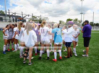 Thumbnail 1 in Evergreen vs. Holy Family (CHSAA 4A State Championship) photogallery.