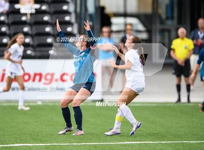 Thumbnail 3 in Evergreen vs. Holy Family (CHSAA 4A State Championship) photogallery.