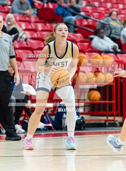 Thumbnail 2 in Mountain Home vs Bentonville West (Billy Ply Classic) photogallery.