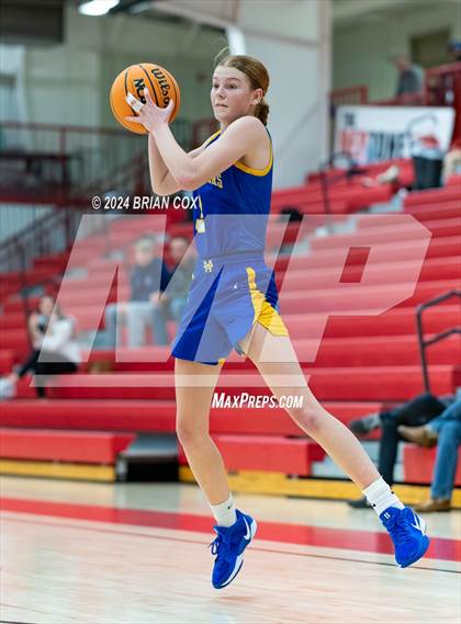 Thumbnail 2 in Mountain Home vs Bentonville West (Billy Ply Classic) photogallery.