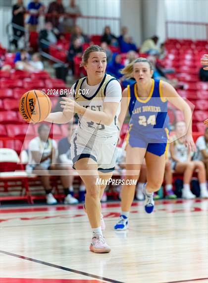 Thumbnail 1 in Mountain Home vs Bentonville West (Billy Ply Classic) photogallery.