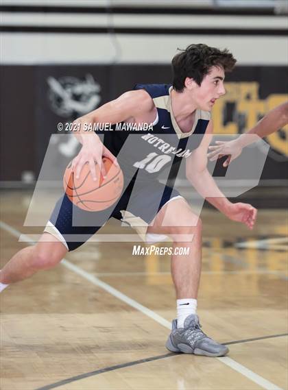 Thumbnail 3 in Notre Dame (SO) @  Crespi photogallery.