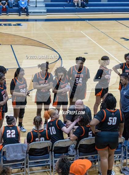 Thumbnail 2 in South View @ Purnell Swett(NCHSAA 4A Round 2) photogallery.