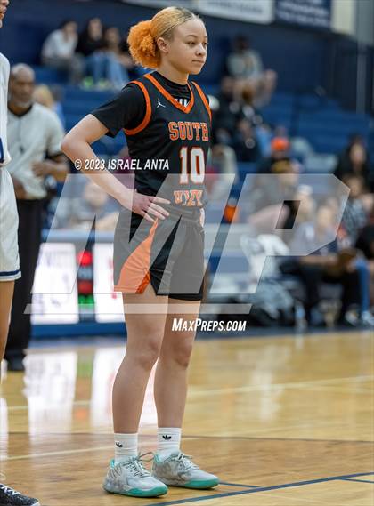 Thumbnail 1 in South View @ Purnell Swett(NCHSAA 4A Round 2) photogallery.