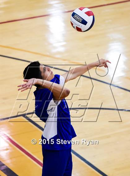 Thumbnail 3 in Chaminade vs Kellenberg Memorial (CHSAA Championship) photogallery.