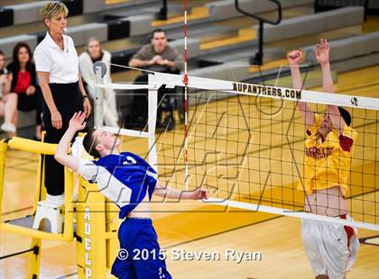 Thumbnail 2 in Chaminade vs Kellenberg Memorial (CHSAA Championship) photogallery.