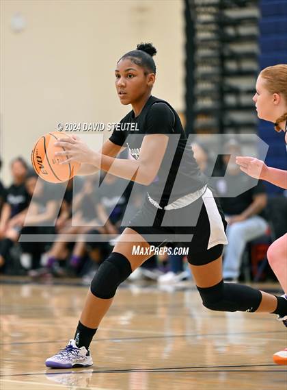 Thumbnail 1 in Sacramento vs. Casa Roble (Rumble on the River) photogallery.