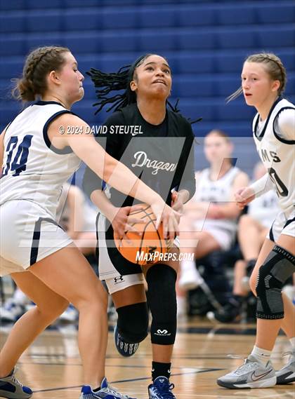 Thumbnail 1 in Sacramento vs. Casa Roble (Rumble on the River) photogallery.