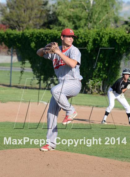 Thumbnail 2 in North @ Tehachapi photogallery.