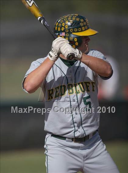 Thumbnail 2 in Pleasant Valley vs. Red Bluff (CIF NS D1 Final) photogallery.