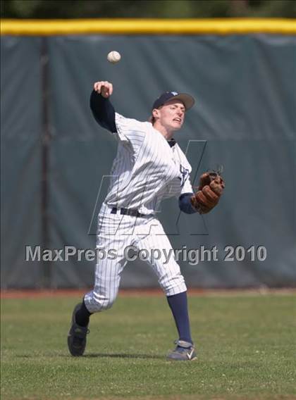 Thumbnail 3 in Pleasant Valley vs. Red Bluff (CIF NS D1 Final) photogallery.