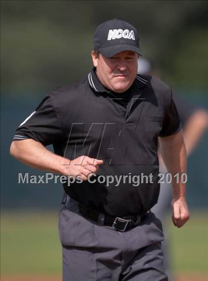 Thumbnail 3 in Pleasant Valley vs. Red Bluff (CIF NS D1 Final) photogallery.