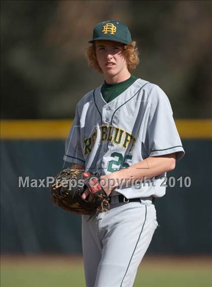 Thumbnail 3 in Pleasant Valley vs. Red Bluff (CIF NS D1 Final) photogallery.
