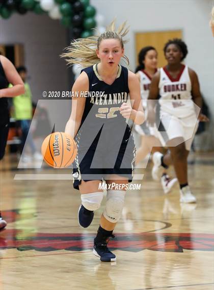 Thumbnail 1 in Alexander Central vs. Bunker Hill (Dick's Sporting Goods Classic) photogallery.