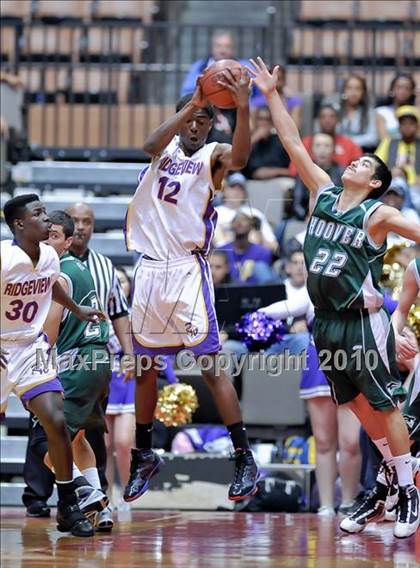 Thumbnail 1 in Hoover vs. Ridgeview (CIF CS D3 Final) photogallery.